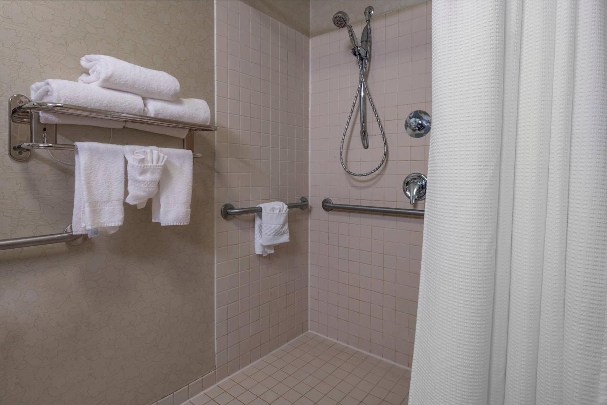 Springhill Suites Devens Common Center Buitenkant foto