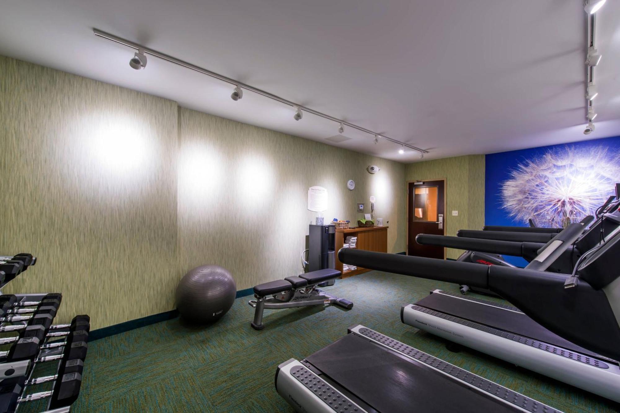 Springhill Suites Devens Common Center Buitenkant foto